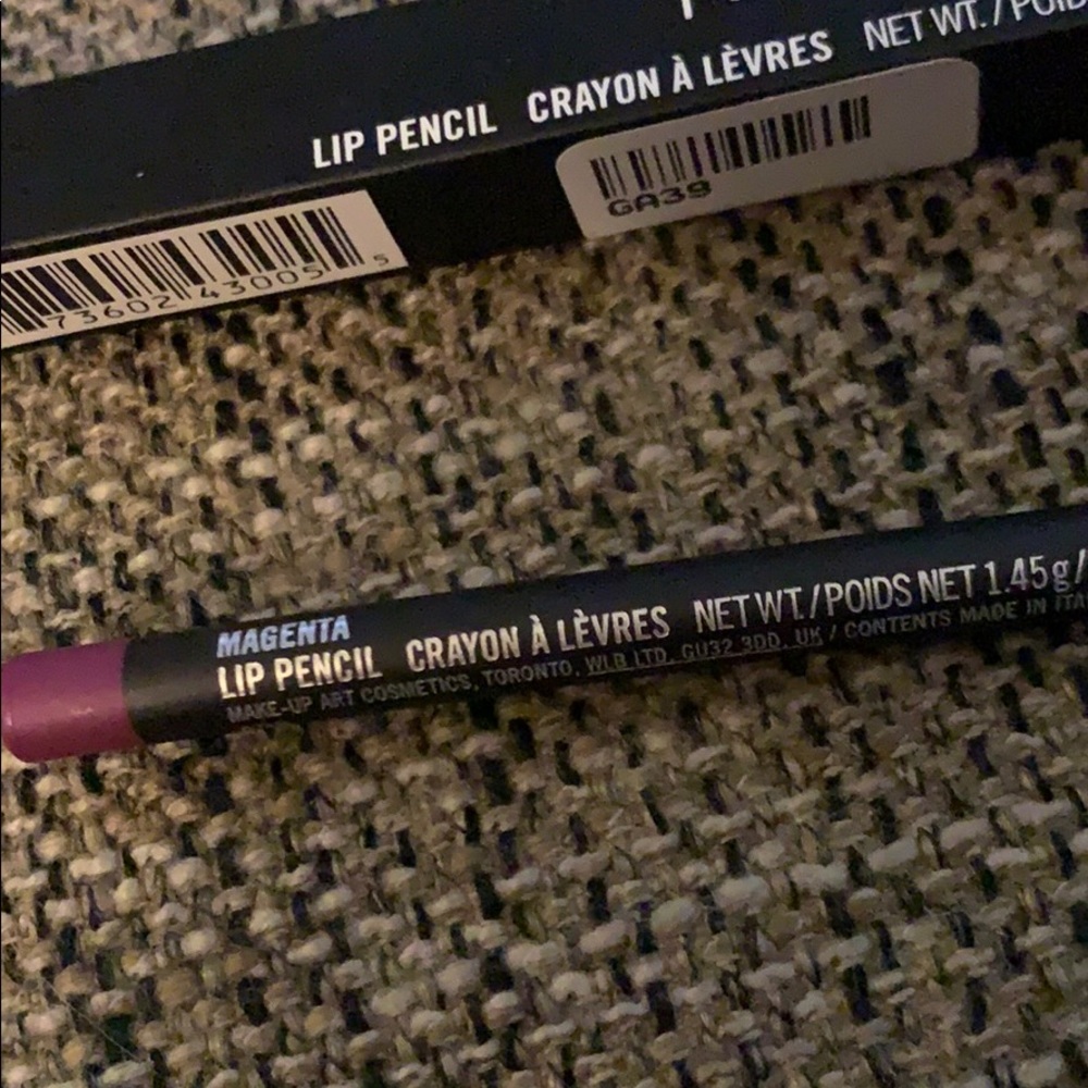 MAC Cosmetics lip pencil magenta NWT - Picture 5 of 6